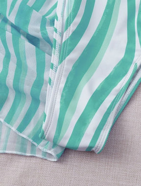 Conjunto Biquíni + Saída de Praia Transparente Estampado